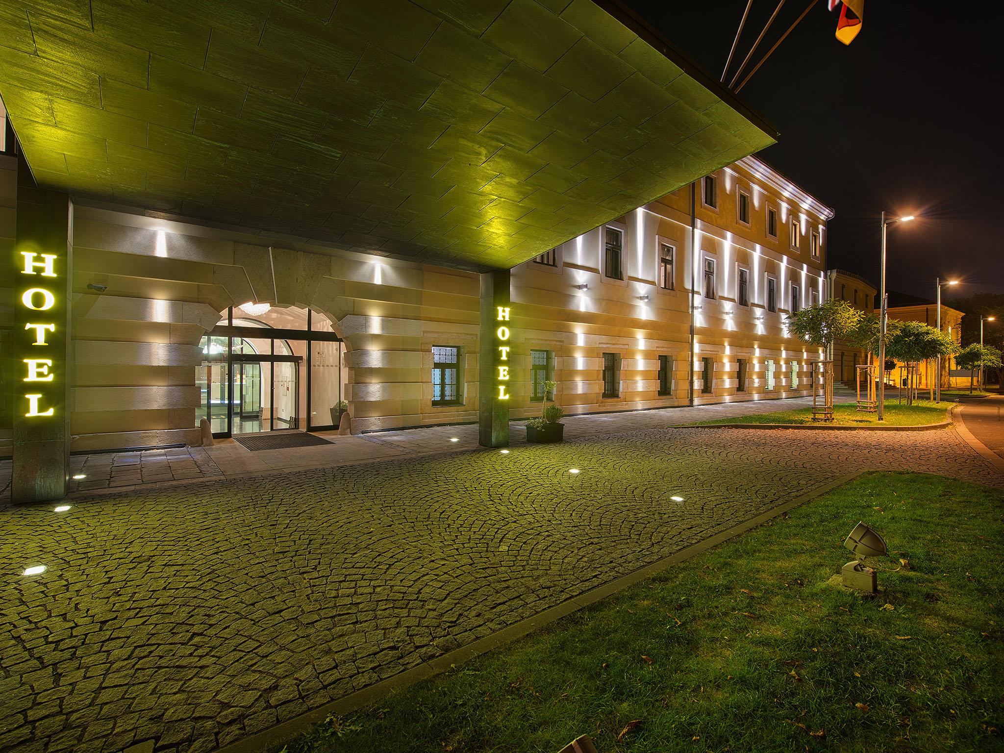 Ea Hotel Tereziansky Dvur Hradec Králové Extérieur photo