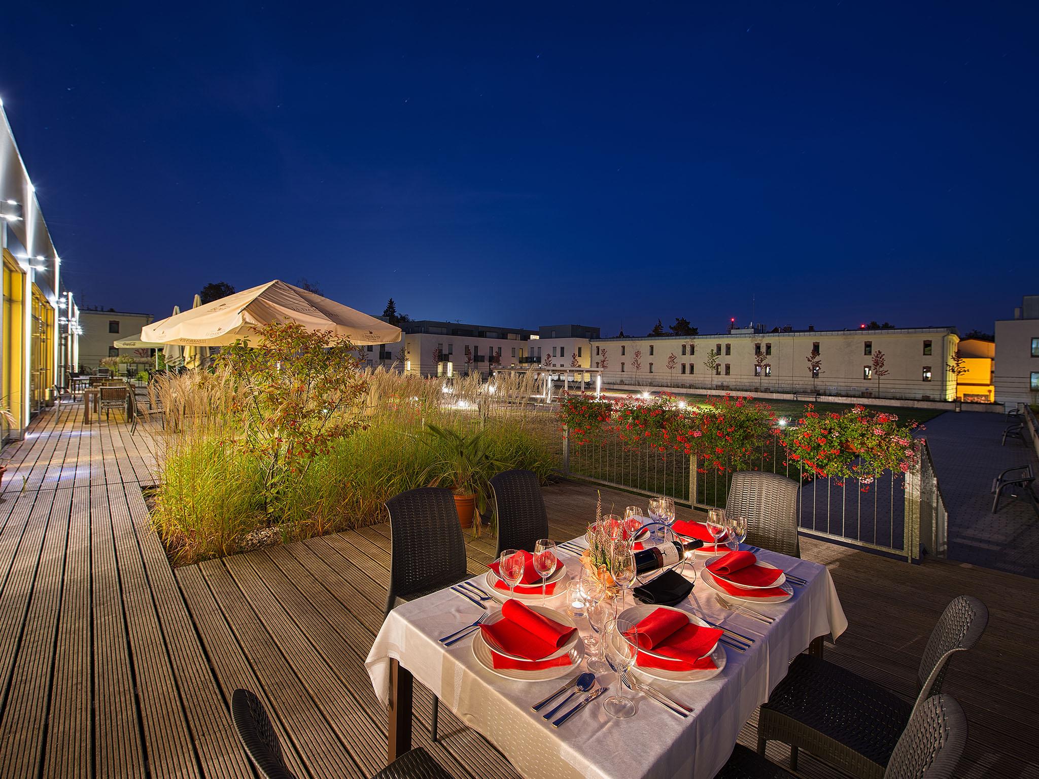 Ea Hotel Tereziansky Dvur Hradec Králové Extérieur photo