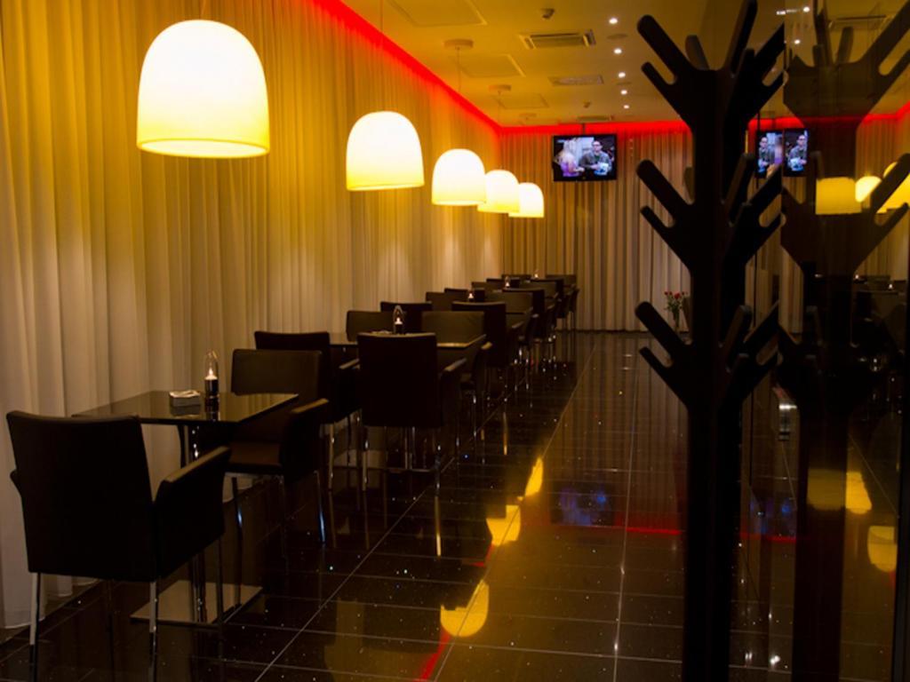 Ea Hotel Tereziansky Dvur Hradec Králové Extérieur photo