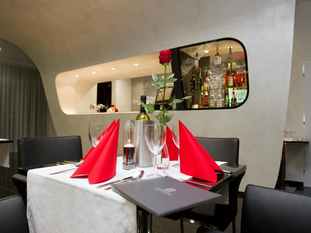 Ea Hotel Tereziansky Dvur Hradec Králové Extérieur photo