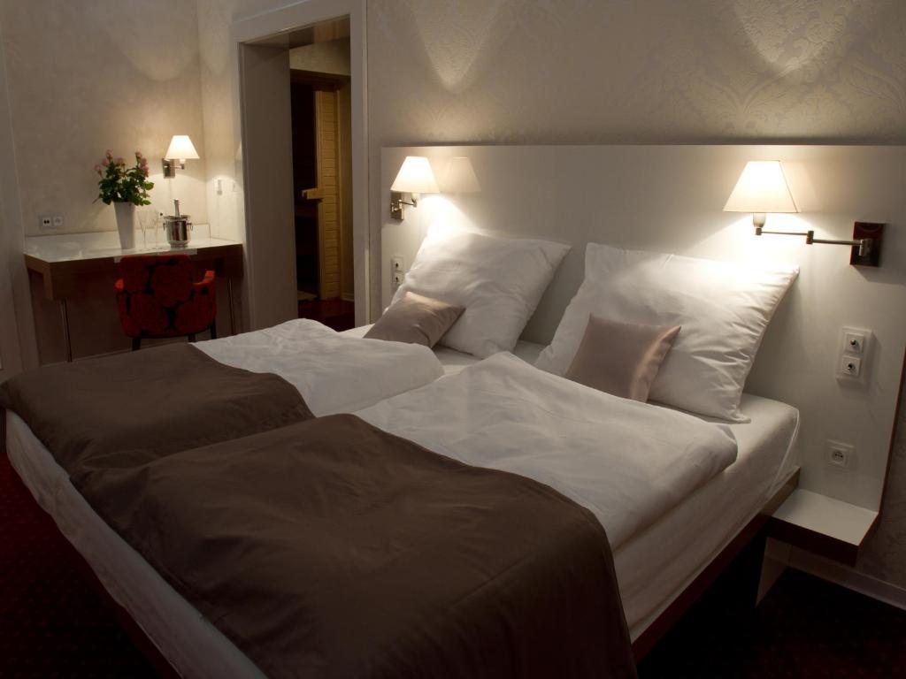 Ea Hotel Tereziansky Dvur Hradec Králové Extérieur photo