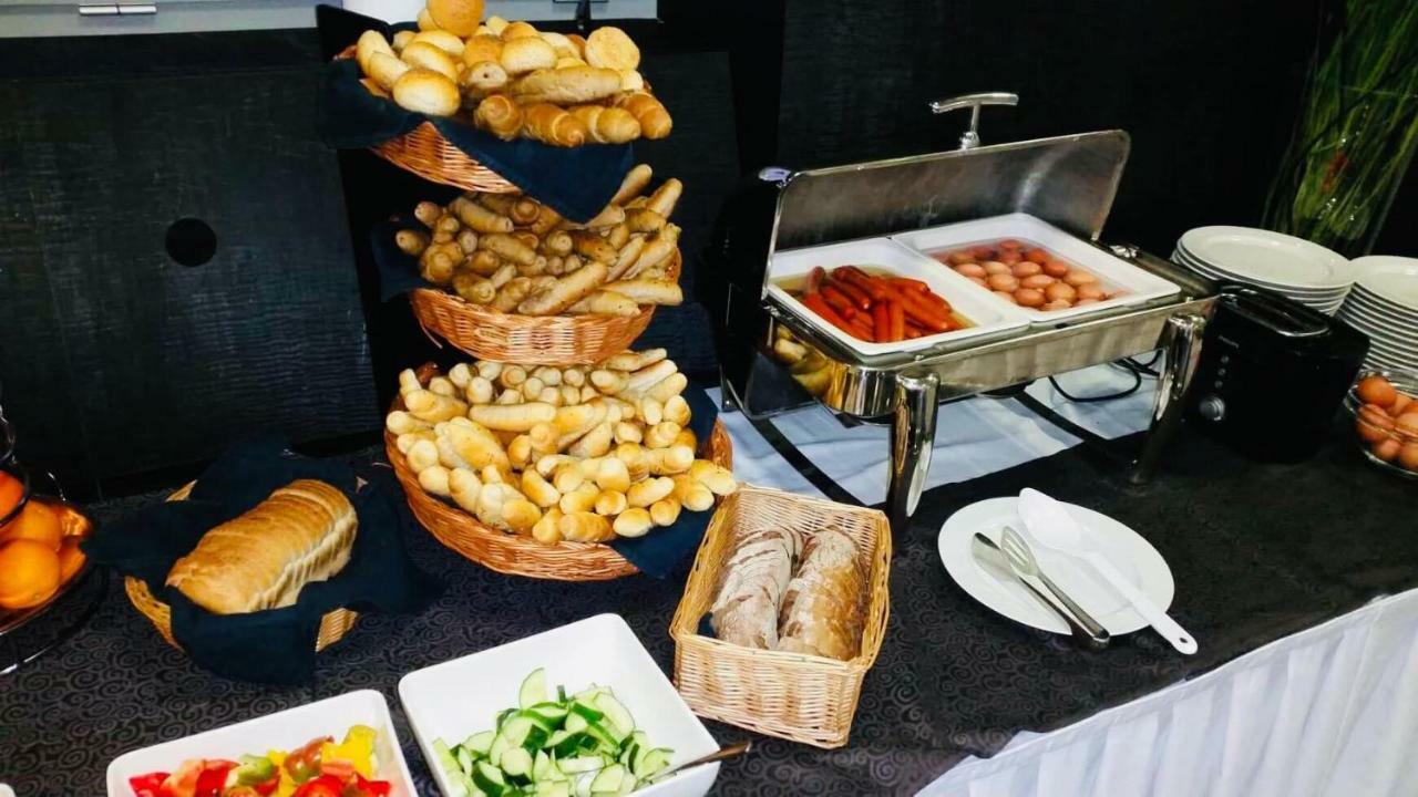 Ea Hotel Tereziansky Dvur Hradec Králové Extérieur photo